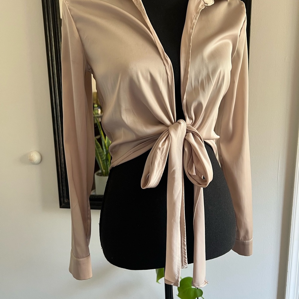 Windsor Beige Button-Down Tie-Front Shirt